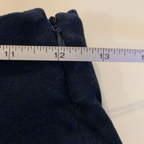 OLD Navy denim elastic waist with side zipper and button closure size 2 - Picture 8 of 10